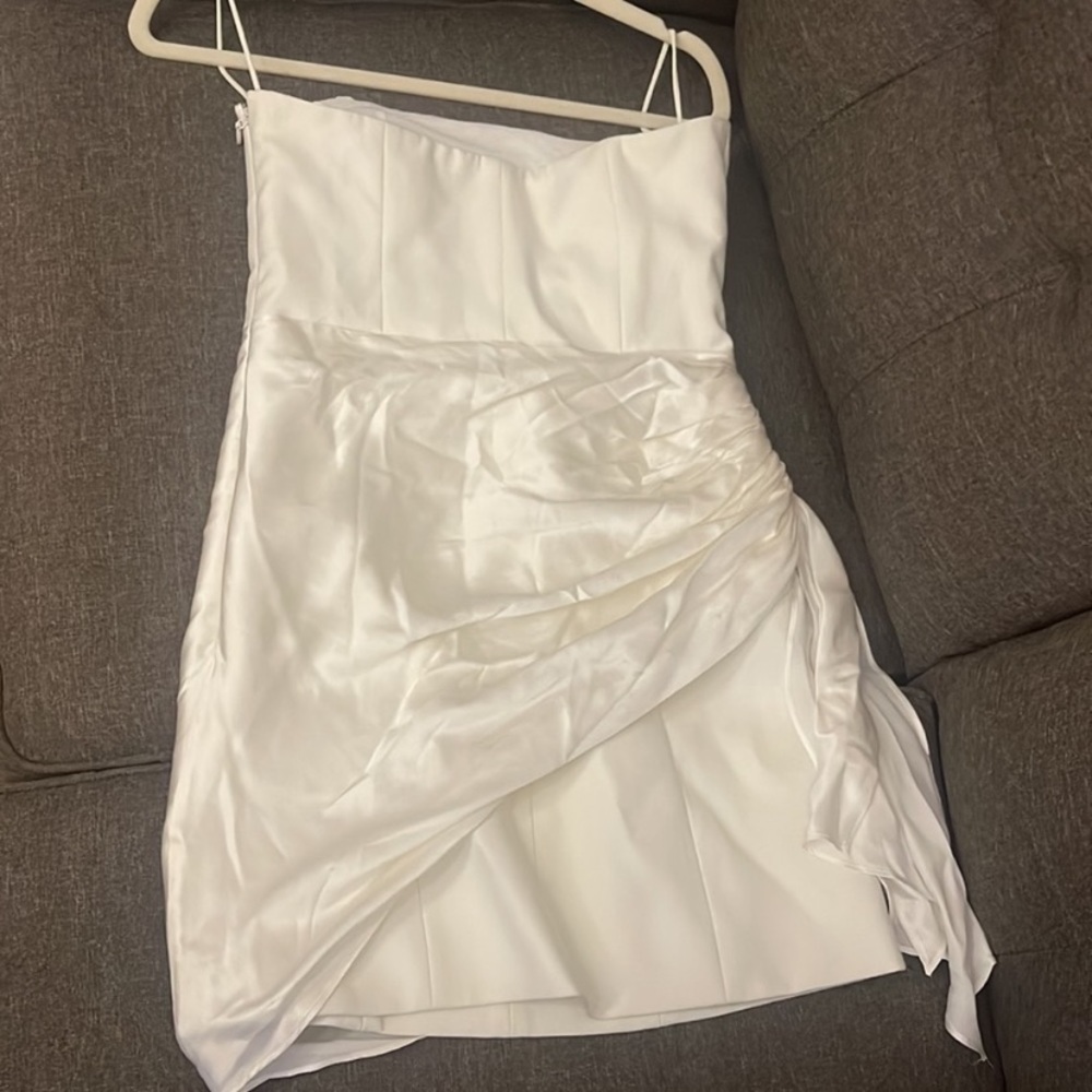 NEW‼️ Cinq a Sept Kennith Dress in Ivory - Picture 12 of 16